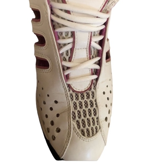 ADIDAS size 9.5 Climate Control  sneakers white & pink with cool cut on heel - Picture 11 of 14